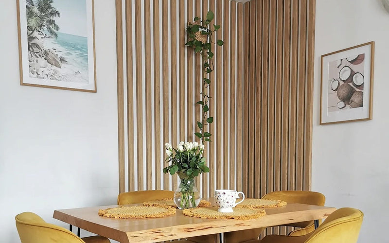 Akustikpaneele Gastronomie aus Holz und Filz – Funktion trifft Raumdesign